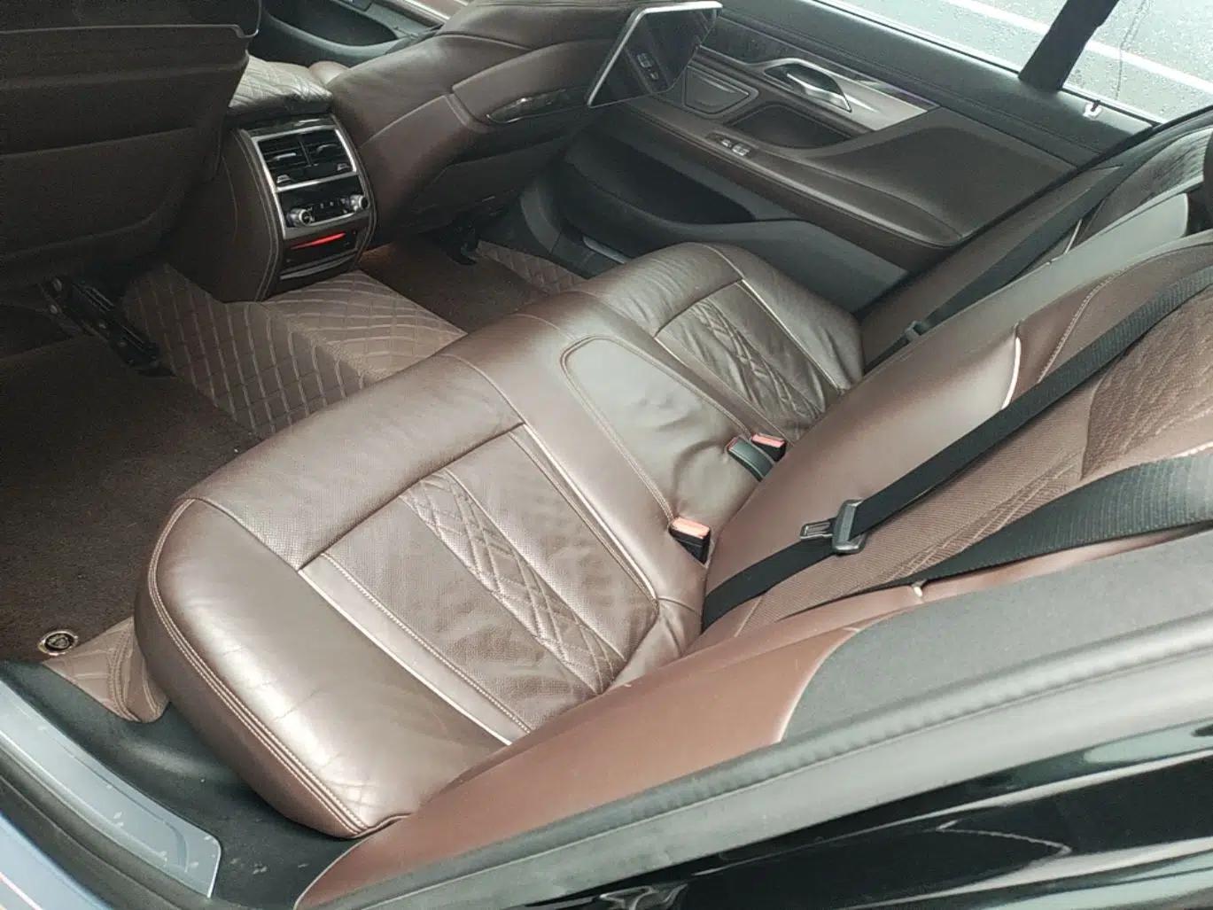 BMW 7 Series 2016 740Li Luxury Edition — миниатюра 19
