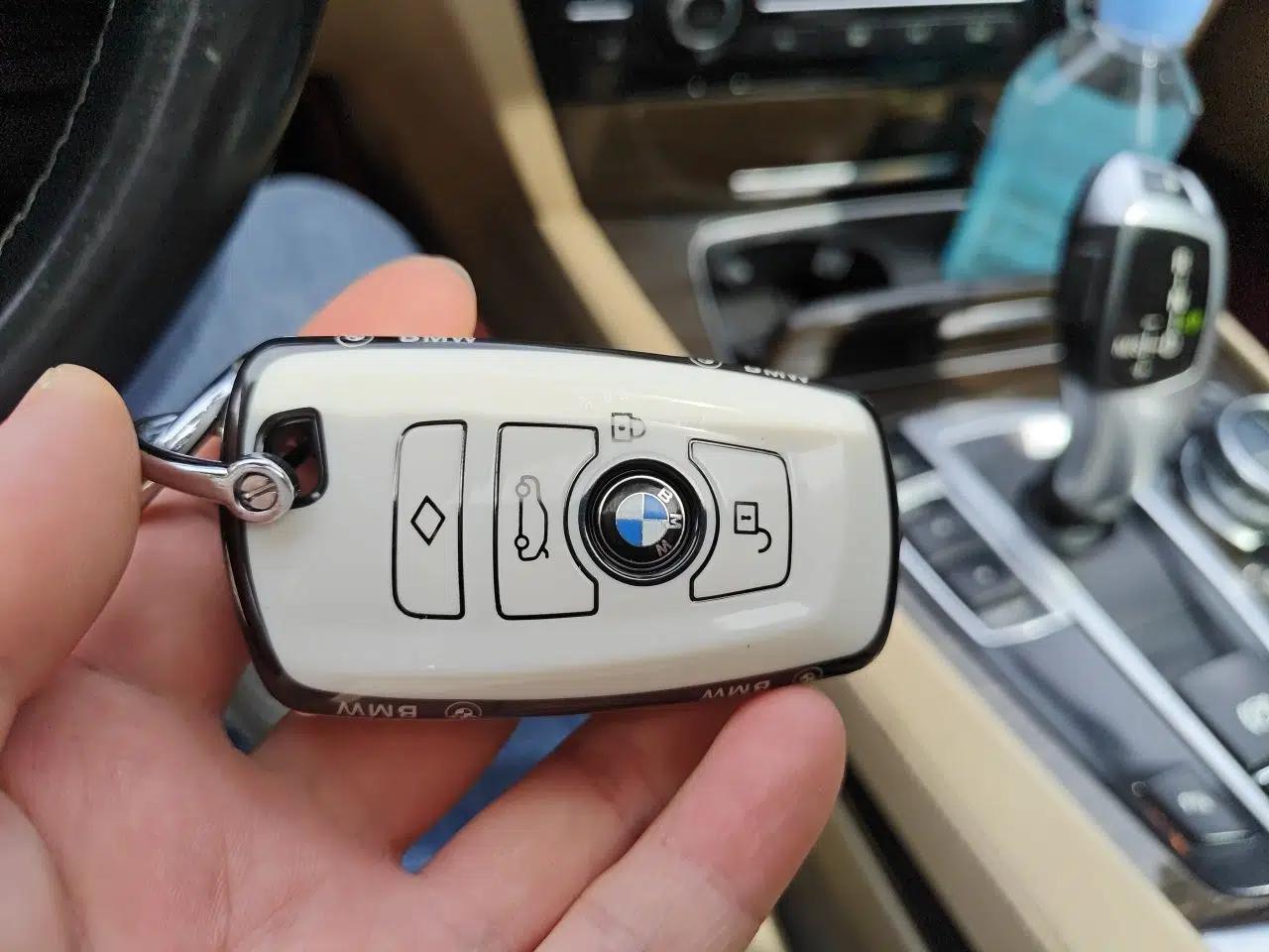 BMW 7 Series 2013 730Li Leading Model — миниатюра 9