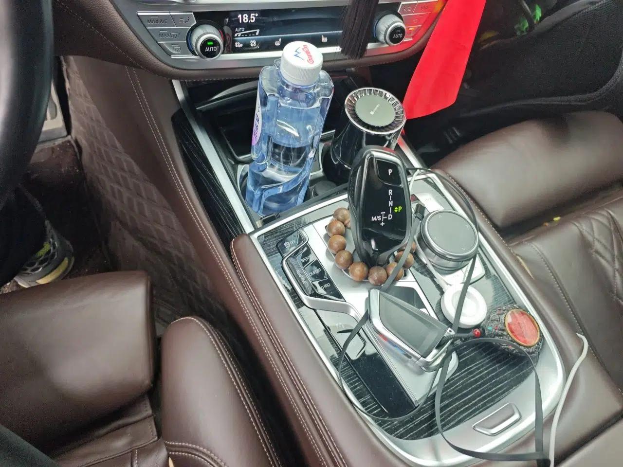 BMW 7 Series 2021 740Li Leading Model M Sport Package — миниатюра 15