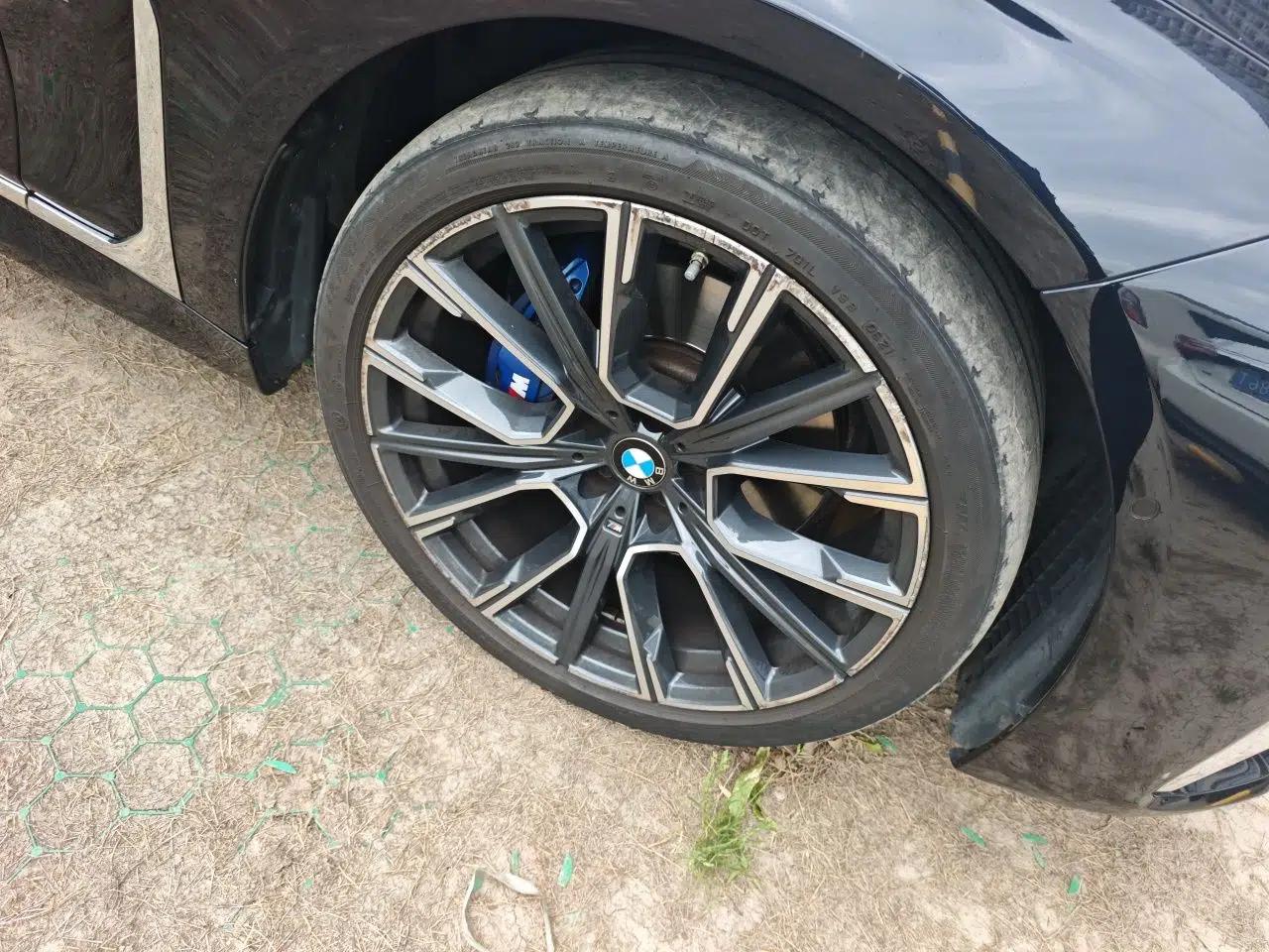 BMW 7 Series 2021 740Li Leading Model M Sport Package — миниатюра 8
