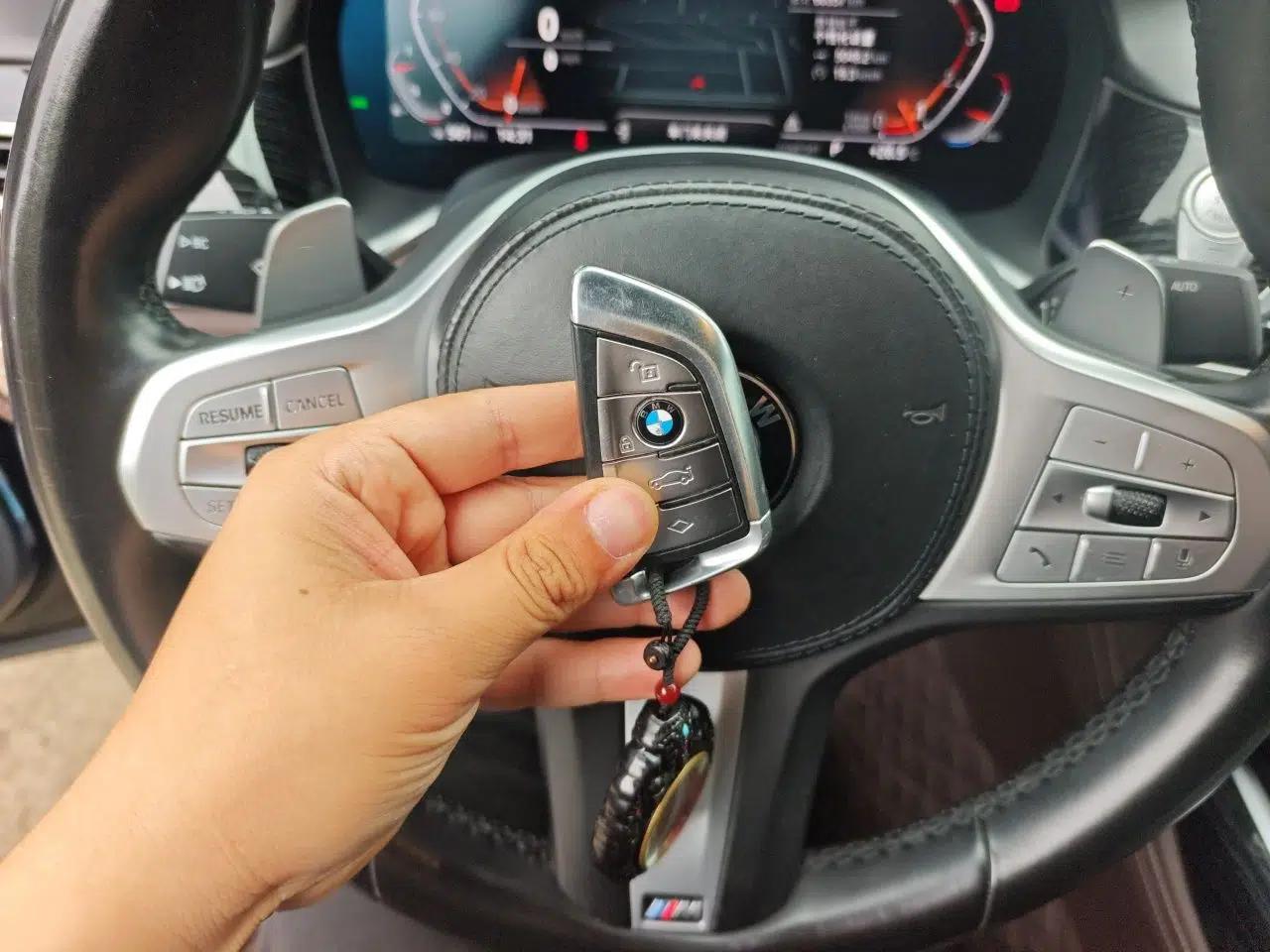 BMW 7 Series 2021 740Li Leading Model M Sport Package — миниатюра 9