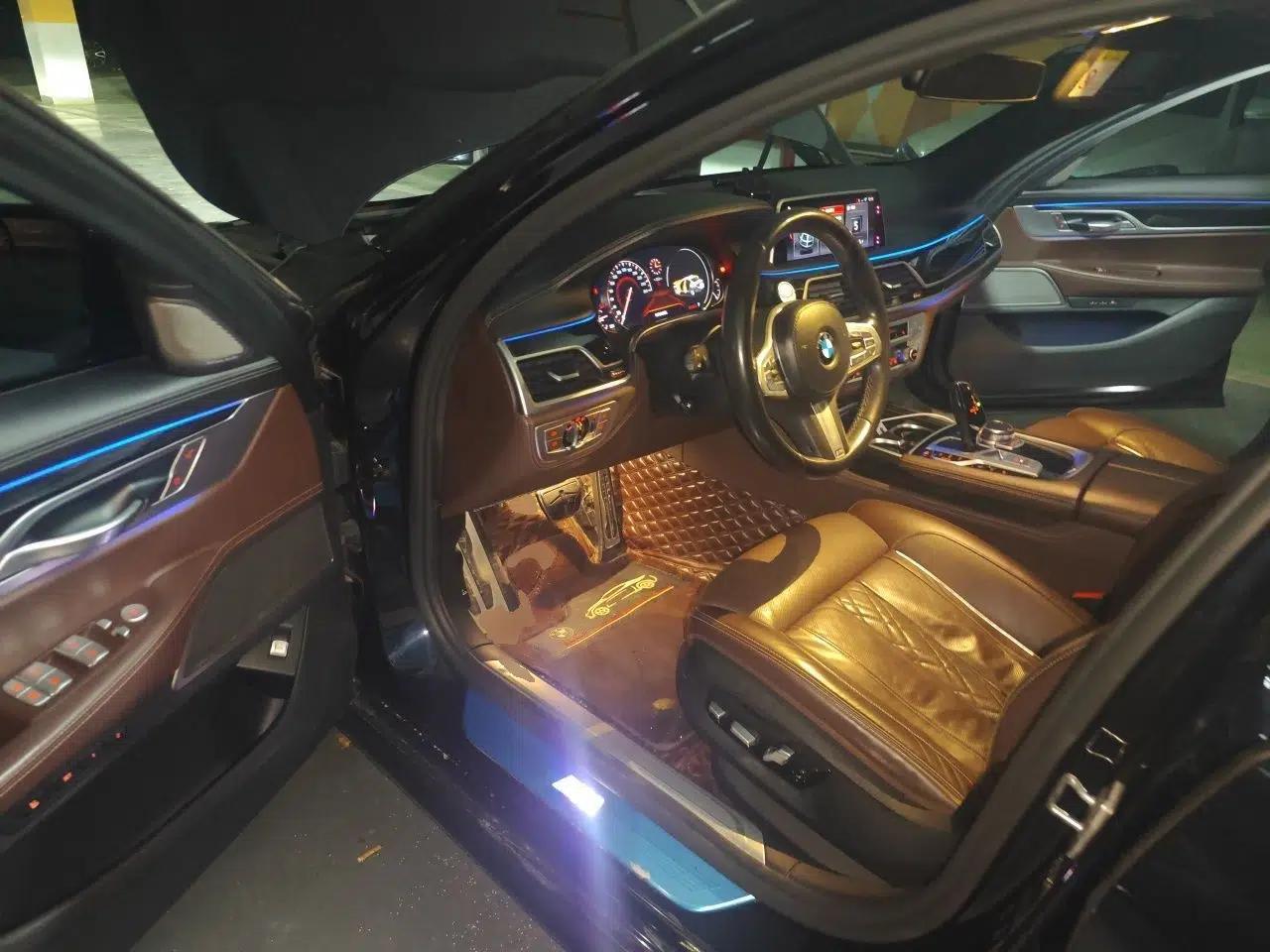 BMW 7 Series 2018 730Li Luxury Edition M Sport Package — миниатюра 17
