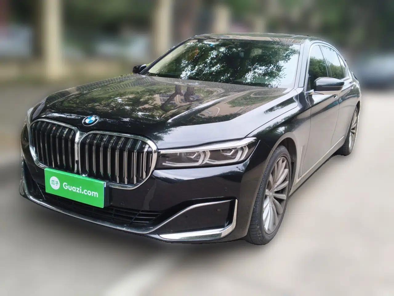 BMW 7 Series 2019 730Li Luxury Package — миниатюра 1