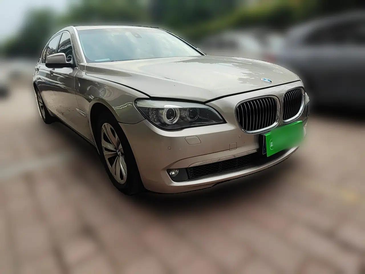 BMW 7 Series 2011 730Li Elegant Model — миниатюра 3