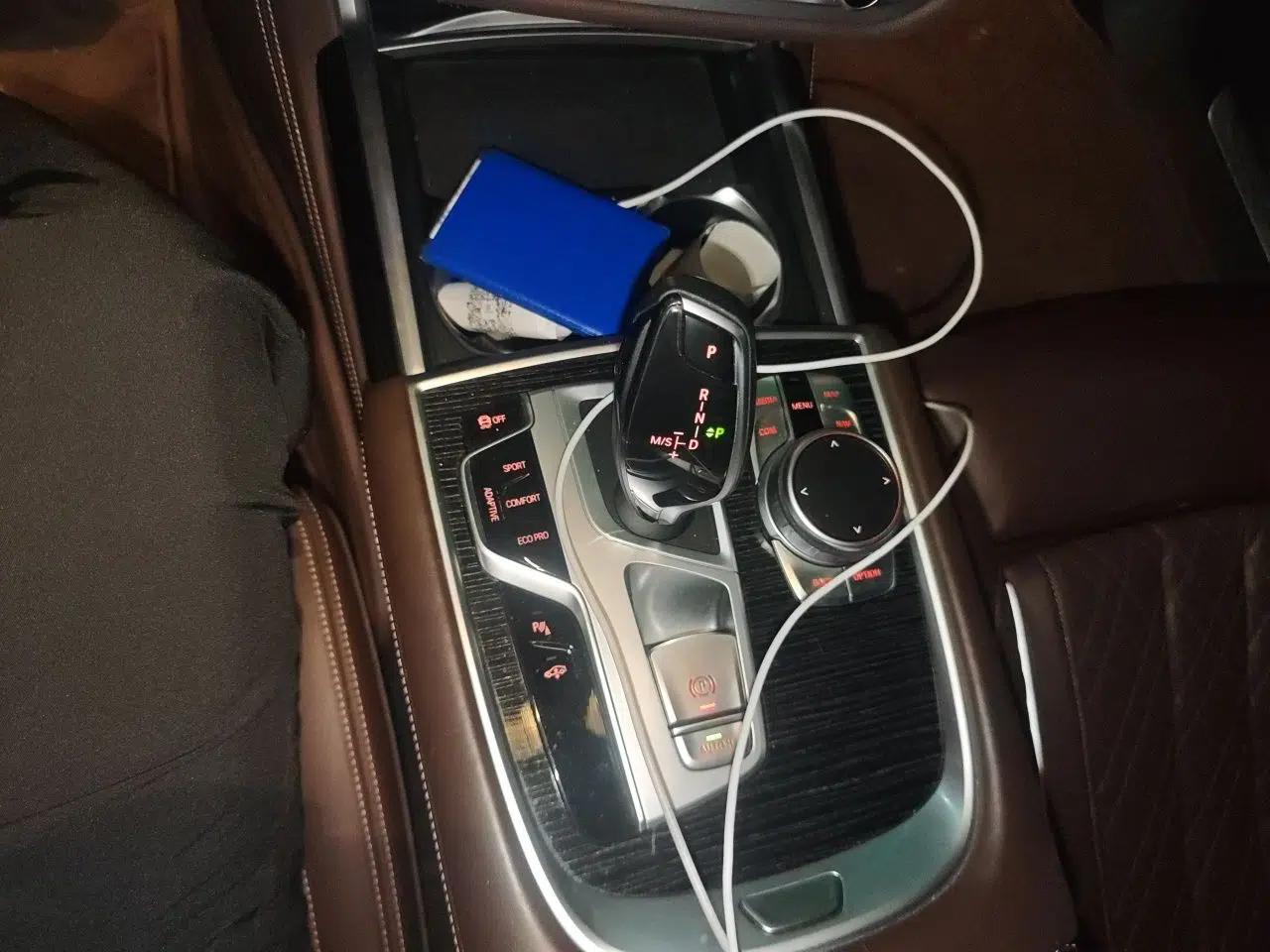 BMW 7 Series 2019 740Li Leading Model M Sport Package — миниатюра 15