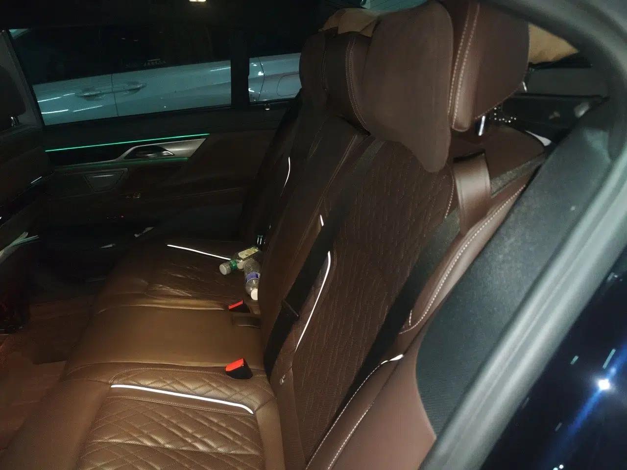 BMW 7 Series 2019 740Li Leading Model M Sport Package — миниатюра 18