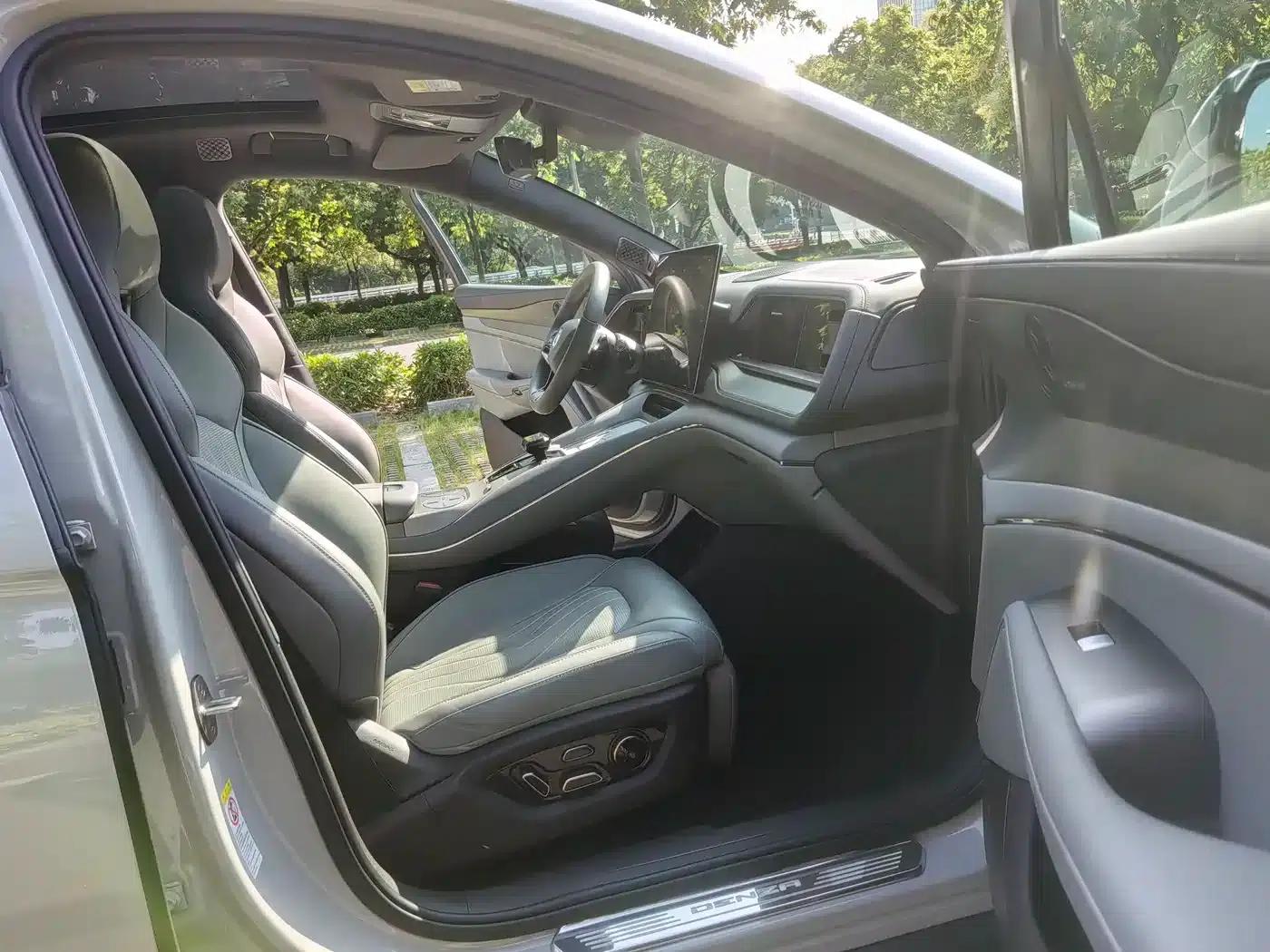 Denza N7 2024 630 AWD Intelligent Driving Ultra Edition — миниатюра 12