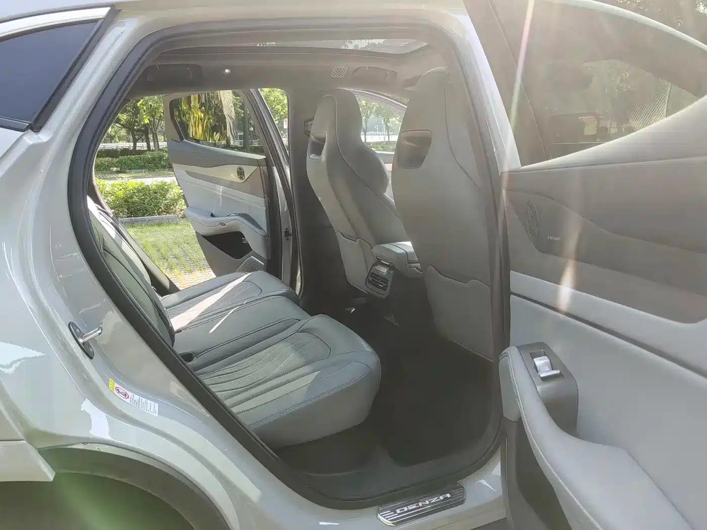 Denza N7 2024 630 AWD Intelligent Driving Ultra Edition — миниатюра 13