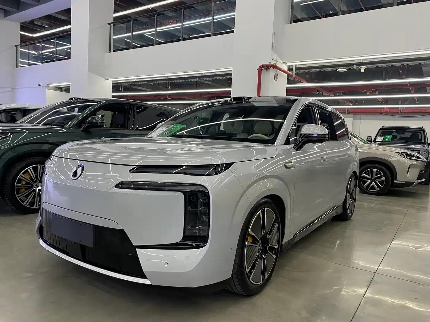Denza N8L 2025 Flagship Edition — миниатюра 1