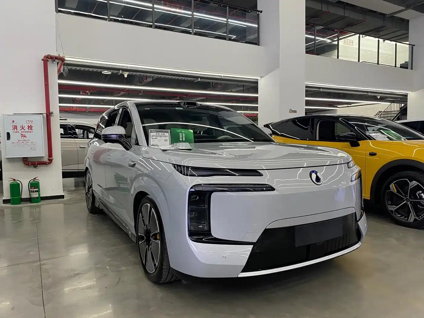 Denza N8L 2025 Flagship Edition — миниатюра 3