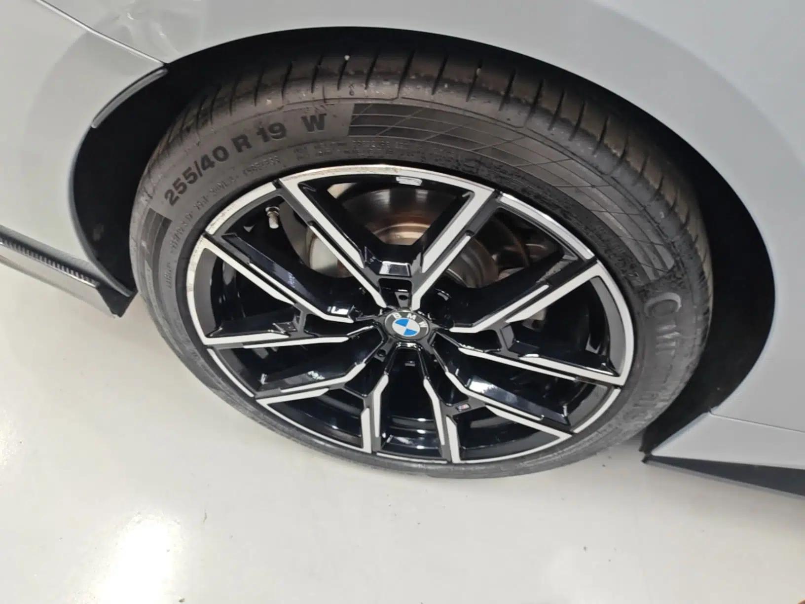 BMW 4 Series 2023 425i Gran Coupe M Sport Night Edition Package — миниатюра 10