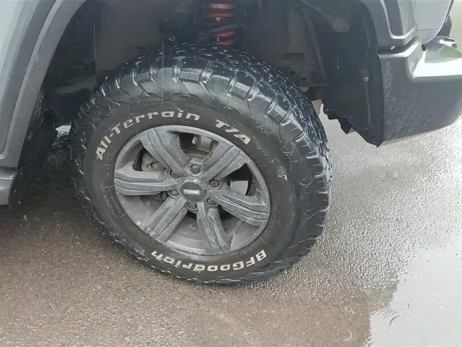 Tank 300 2021 Off-Road Edition 2.0T Conqueror — миниатюра 6