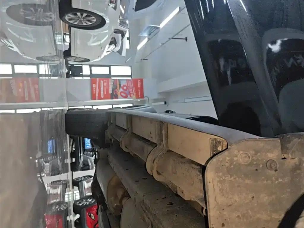 Tank 300 2021 Off-Road Edition 2.0T Conqueror — миниатюра 21