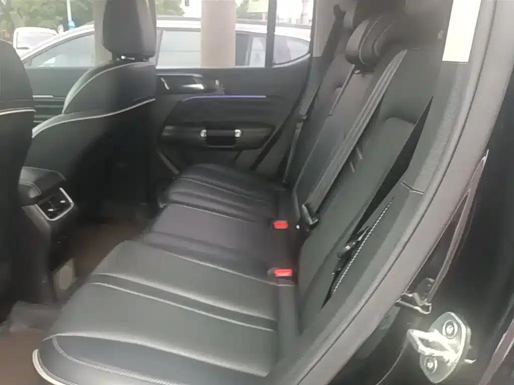 The 2021 Tank 300 City Edition 2.0T is very stylish. — миниатюра 17