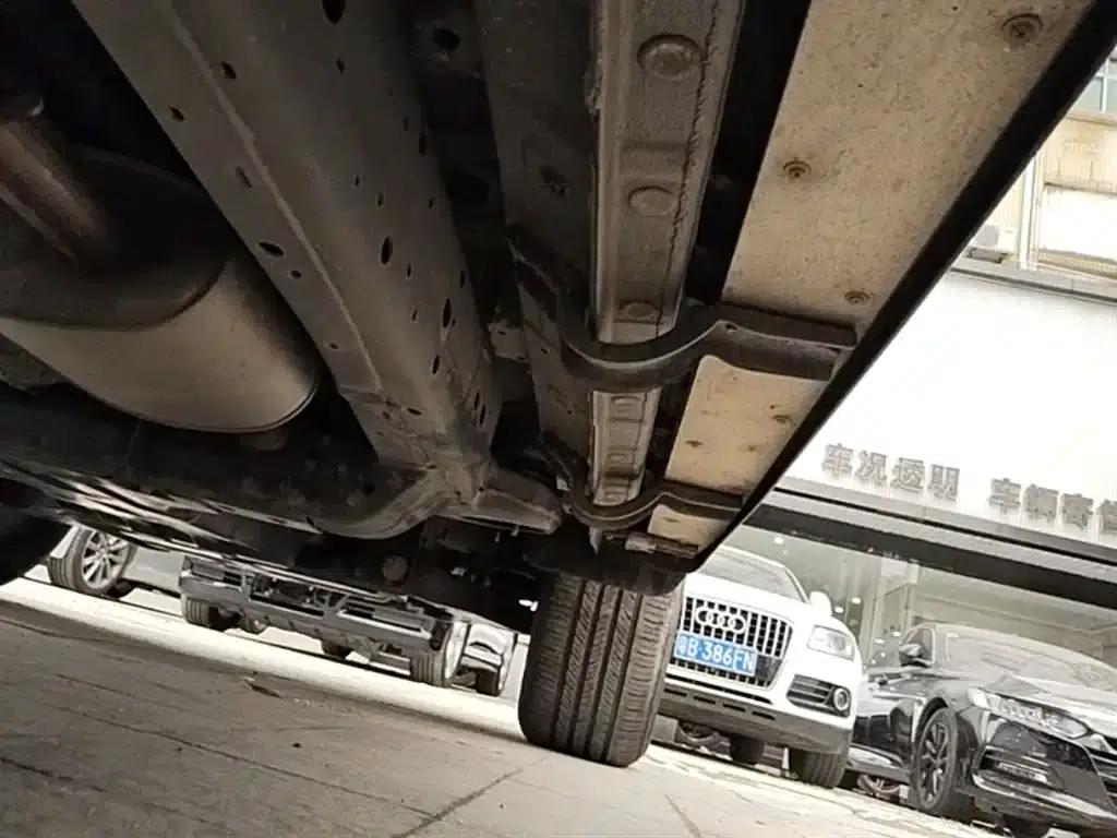 Tank 300 2021 Off-Road Edition 2.0T Conqueror — миниатюра 21
