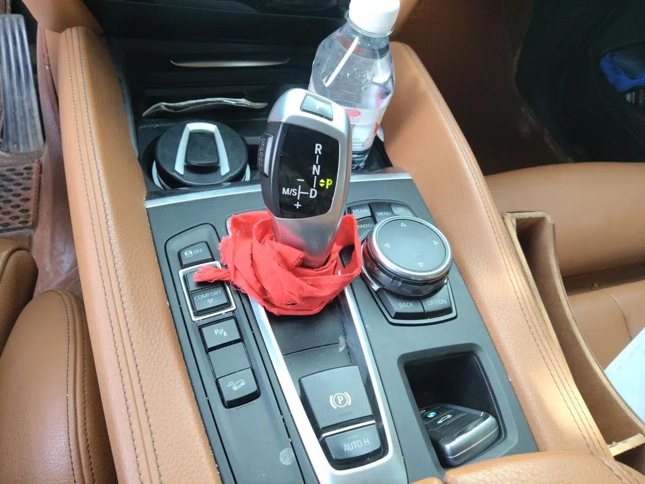 BMW X6 2015 xDrive28i — миниатюра 15