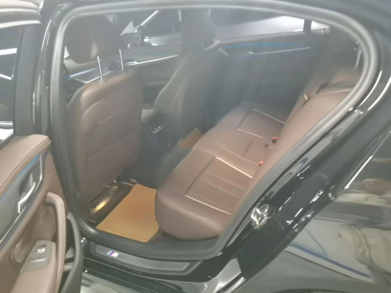 BMW 5 Series New Energy 2022 Second Facelift 535Le M Sport Package — миниатюра 20