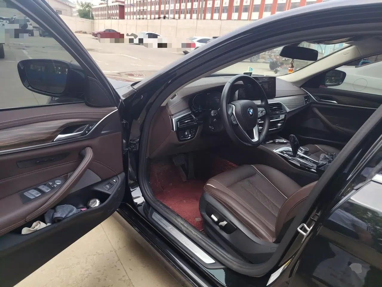 BMW 5 Series New Energy 2022 Updated Version 535Le Luxury Package — миниатюра 17