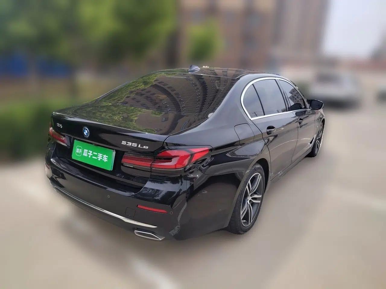 BMW 5 Series New Energy 2022 Updated Version 535Le Luxury Package — миниатюра 6