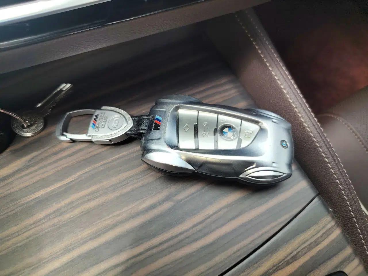 BMW 5 Series New Energy 2022 Updated Version 535Le Luxury Package — миниатюра 9