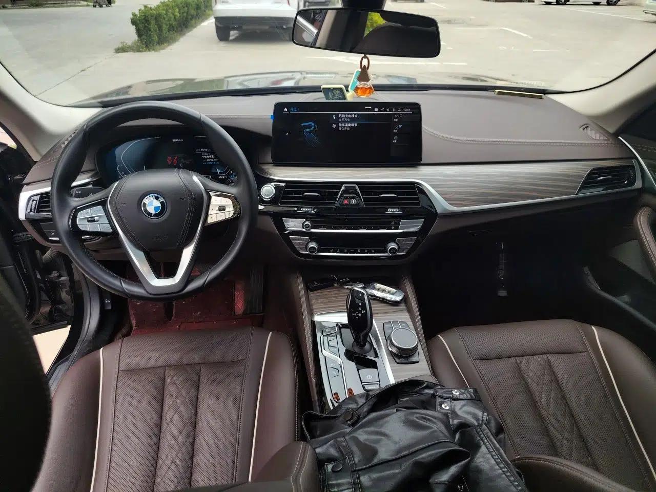 BMW 5 Series New Energy 2022 Updated Version 535Le Luxury Package — миниатюра 10