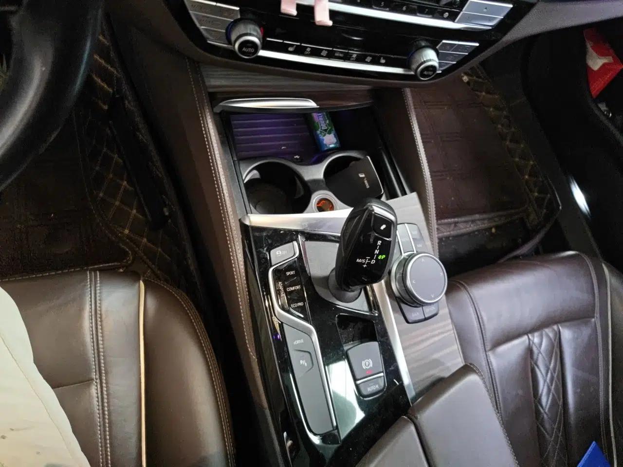 BMW 5 Series New Energy 2019 Updated Version 530Le Luxury Package — миниатюра 15