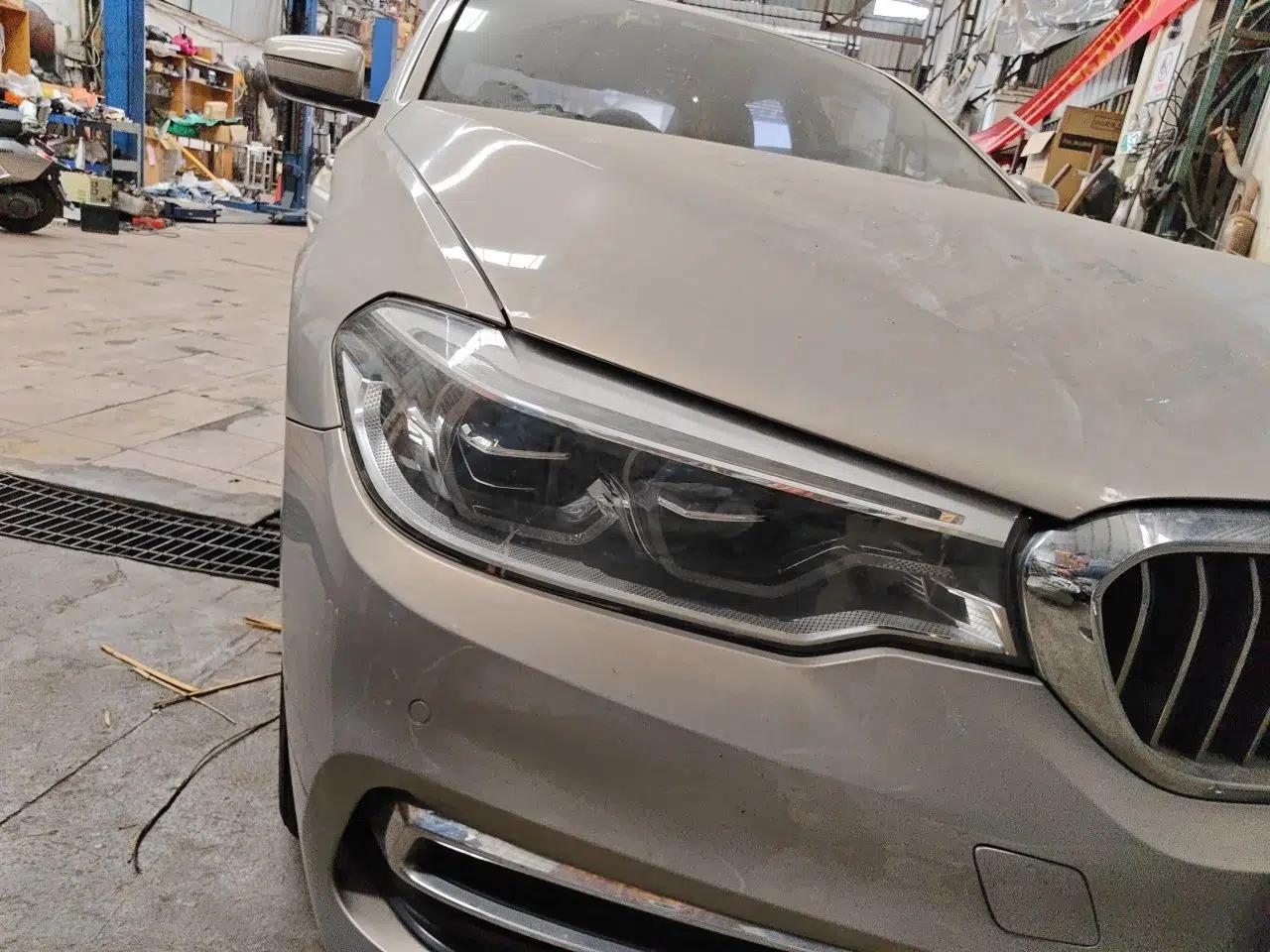 BMW 5 Series New Energy 2019 Updated Version 530Le Luxury Package — миниатюра 7