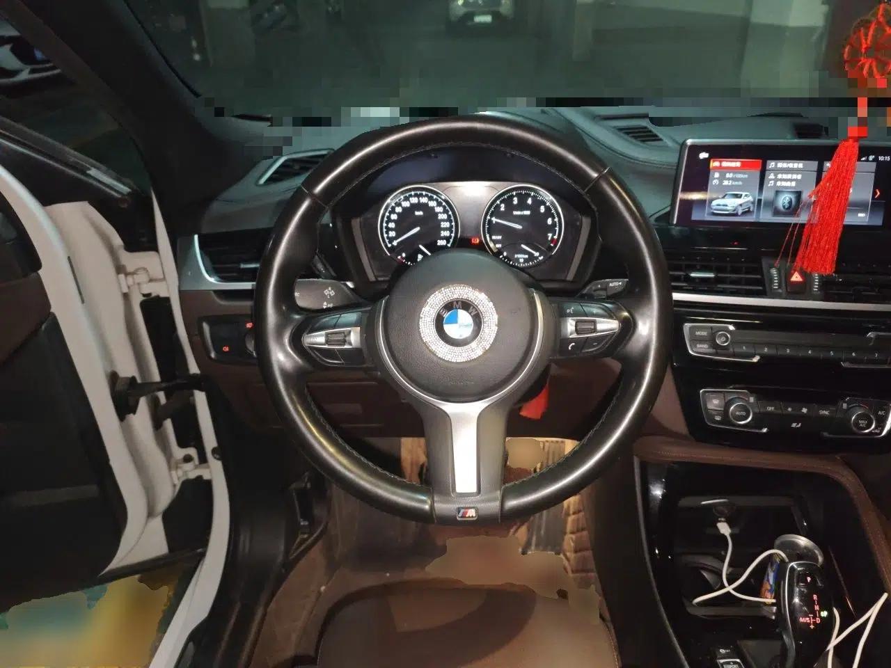 BMW X2 2020 sDrive25i Leading Model M Sport Package — миниатюра 11
