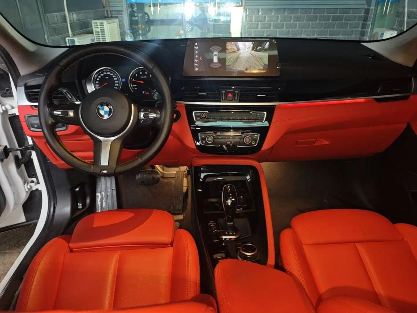 BMW X2 2023 sDrive25i M Sport Night Edition — миниатюра 13