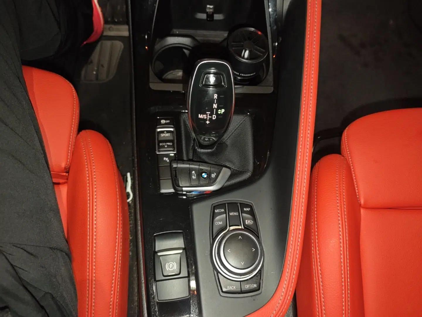 BMW X2 2023 sDrive25i M Sport Night Edition — миниатюра 17