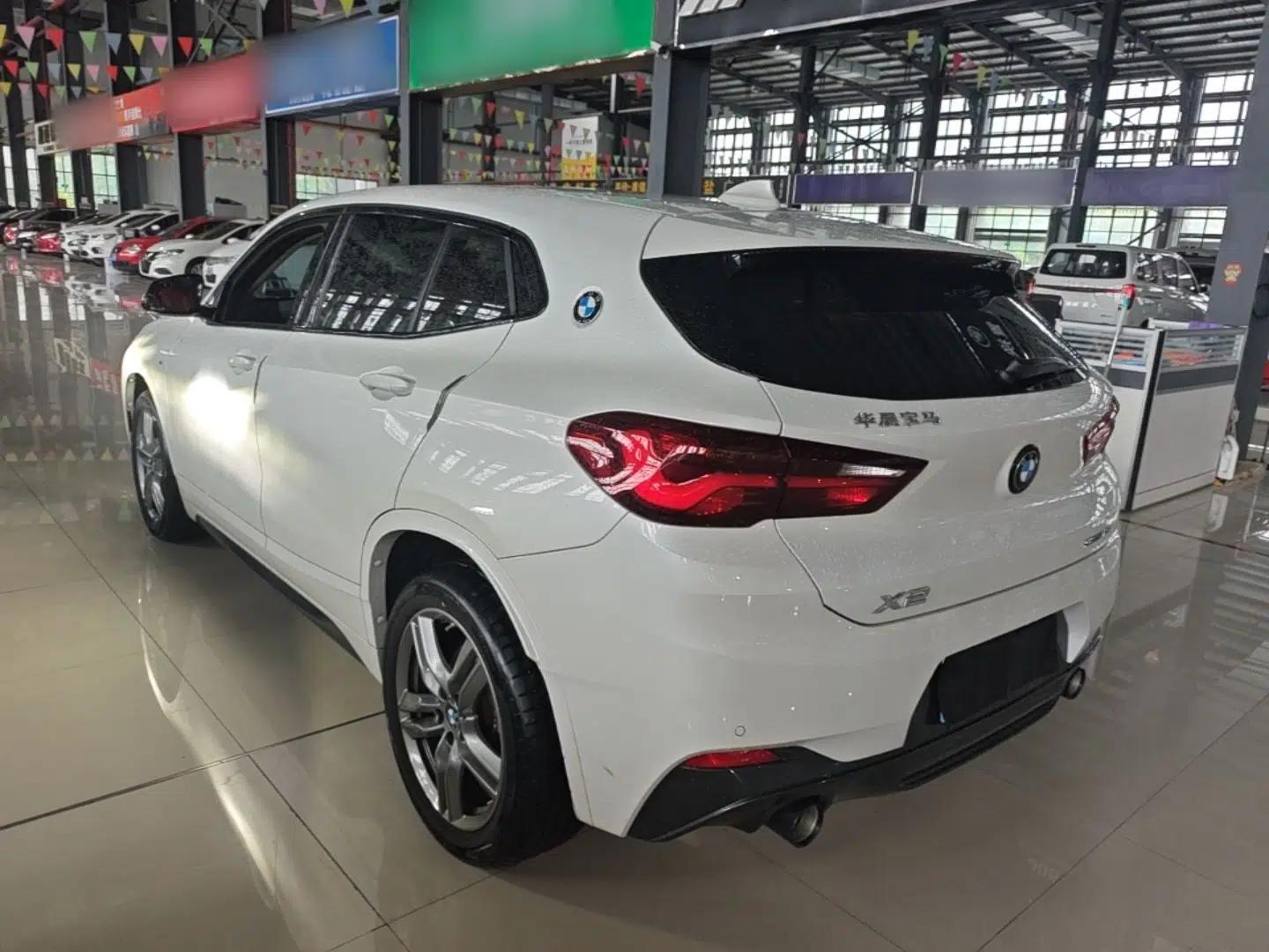 BMW X2 2023 sDrive25i M Sport Night Edition — миниатюра 4