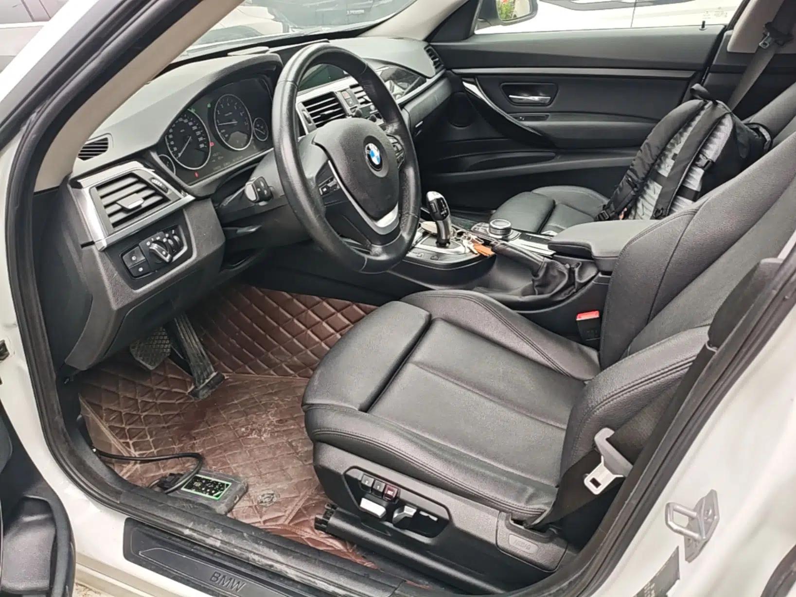 BMW 3 Series GT 2019 320i Sport Edition — миниатюра 18
