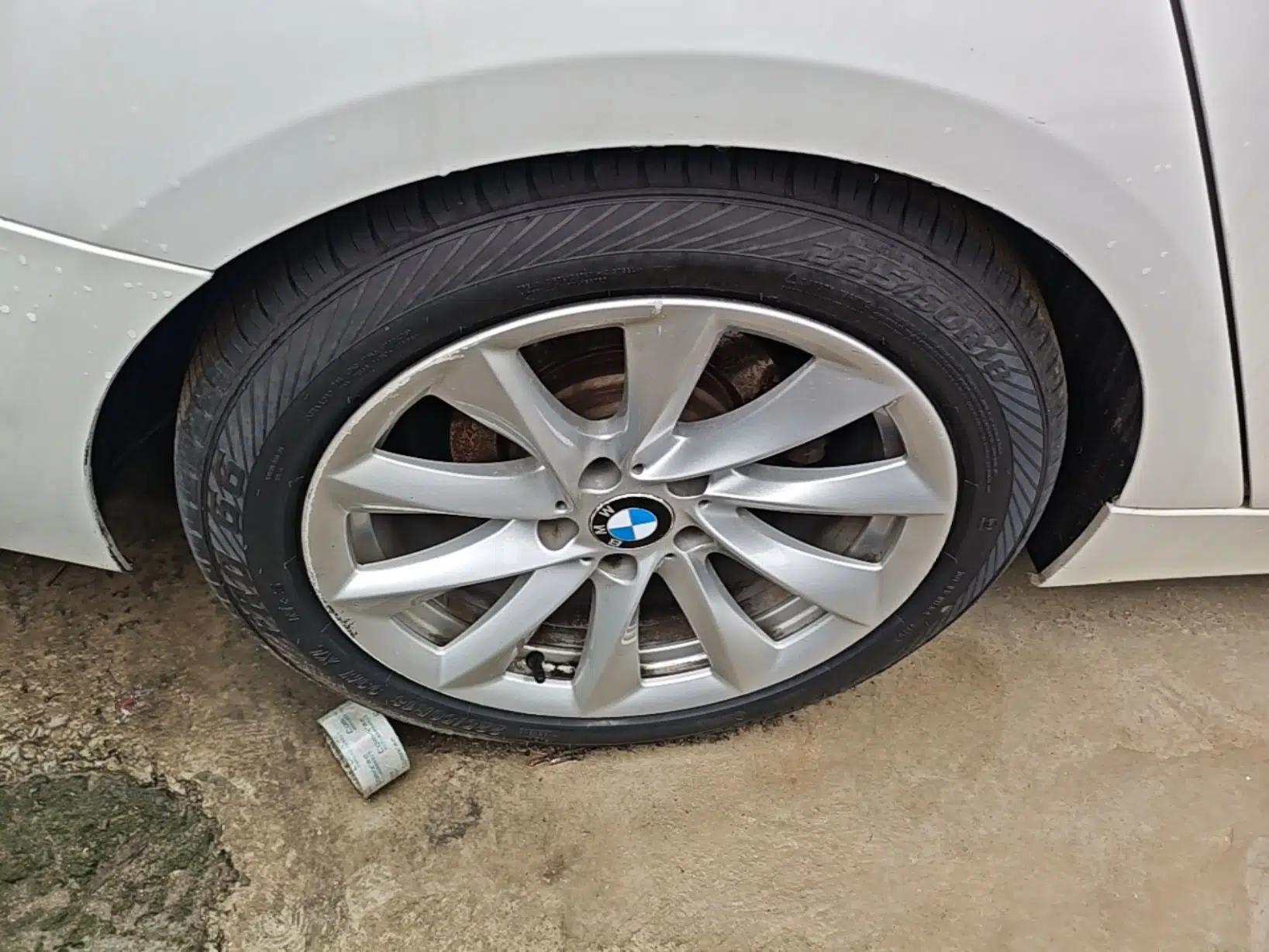 BMW 3 Series GT 2019 320i Sport Edition — миниатюра 10