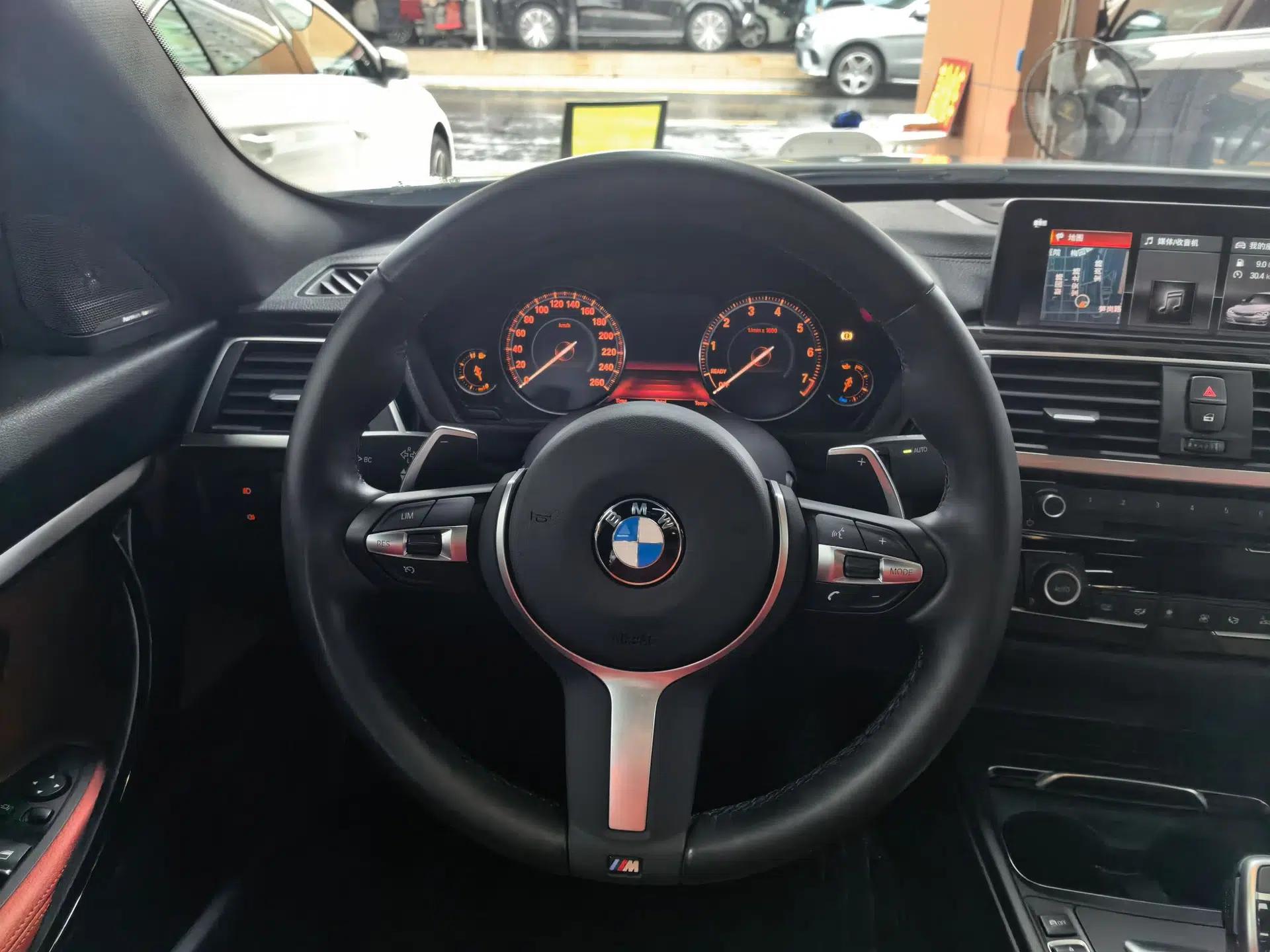 BMW 3 Series GT 2019 320i M Sport Night Edition — миниатюра 12