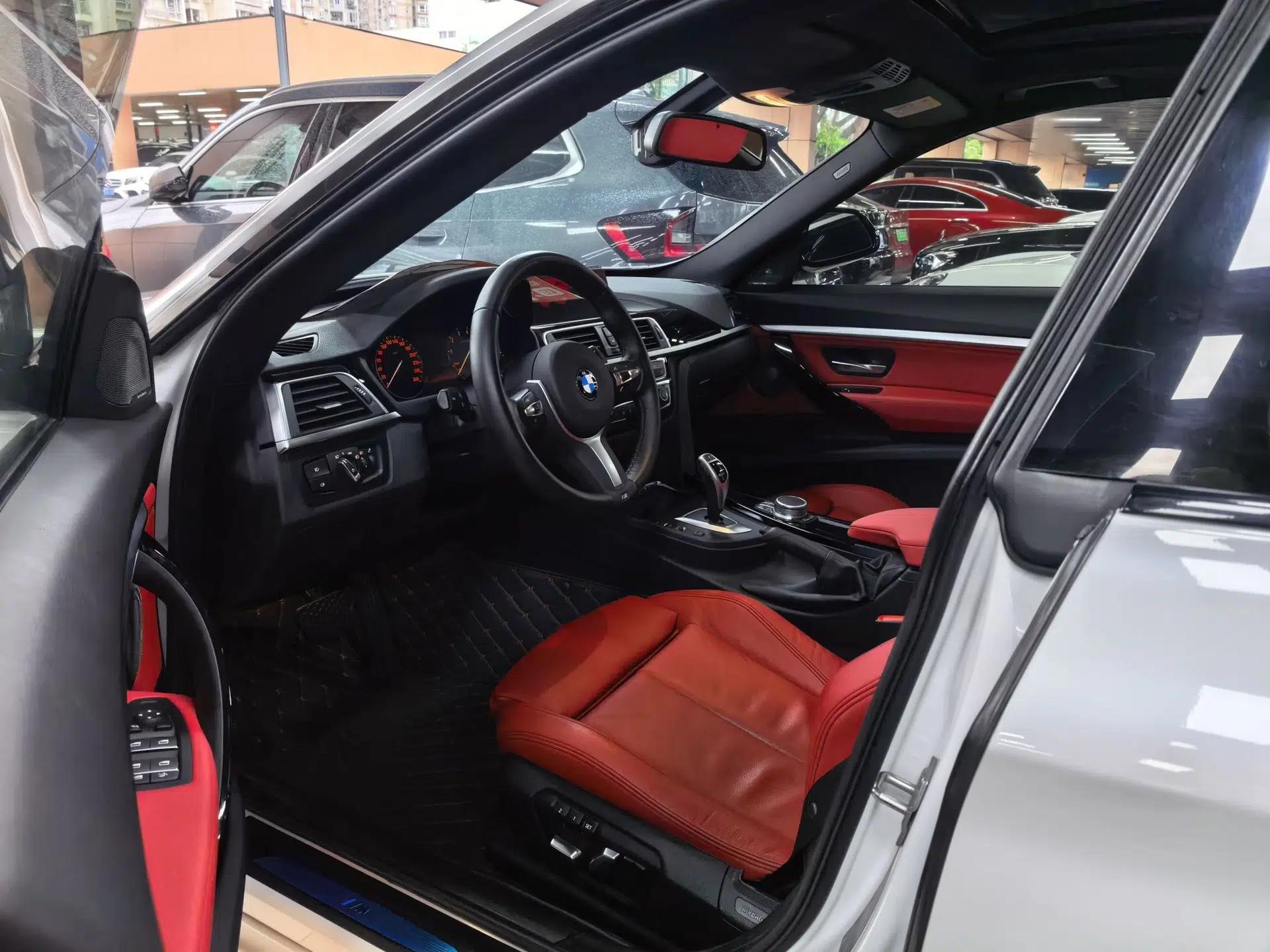 BMW 3 Series GT 2019 320i M Sport Night Edition — миниатюра 15