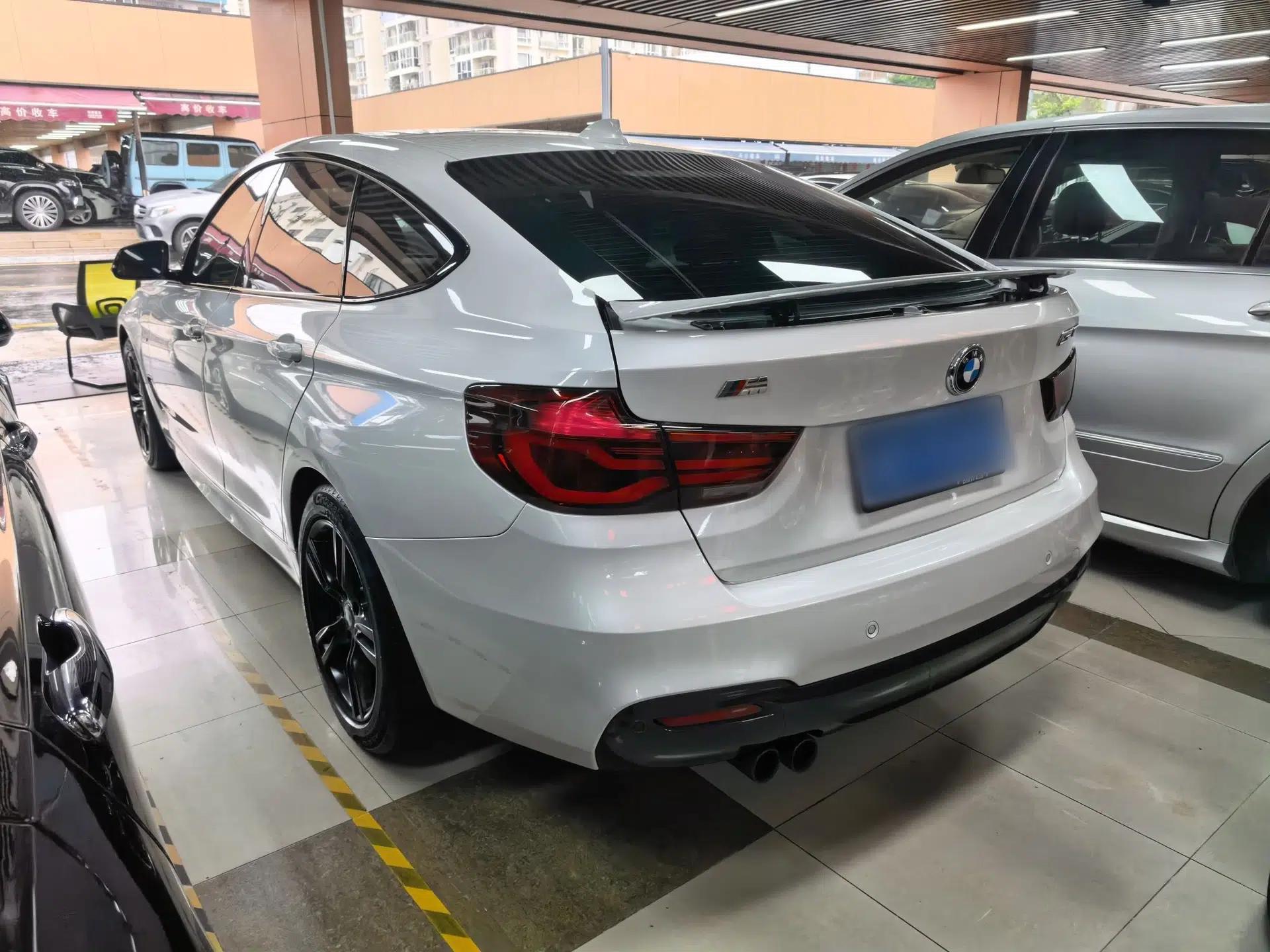 BMW 3 Series GT 2019 320i M Sport Night Edition — миниатюра 4
