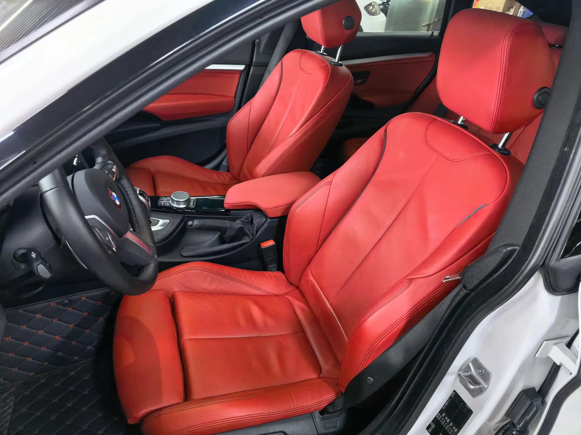 BMW 3 Series GT 2019 320i M Sport Night Edition — миниатюра 9
