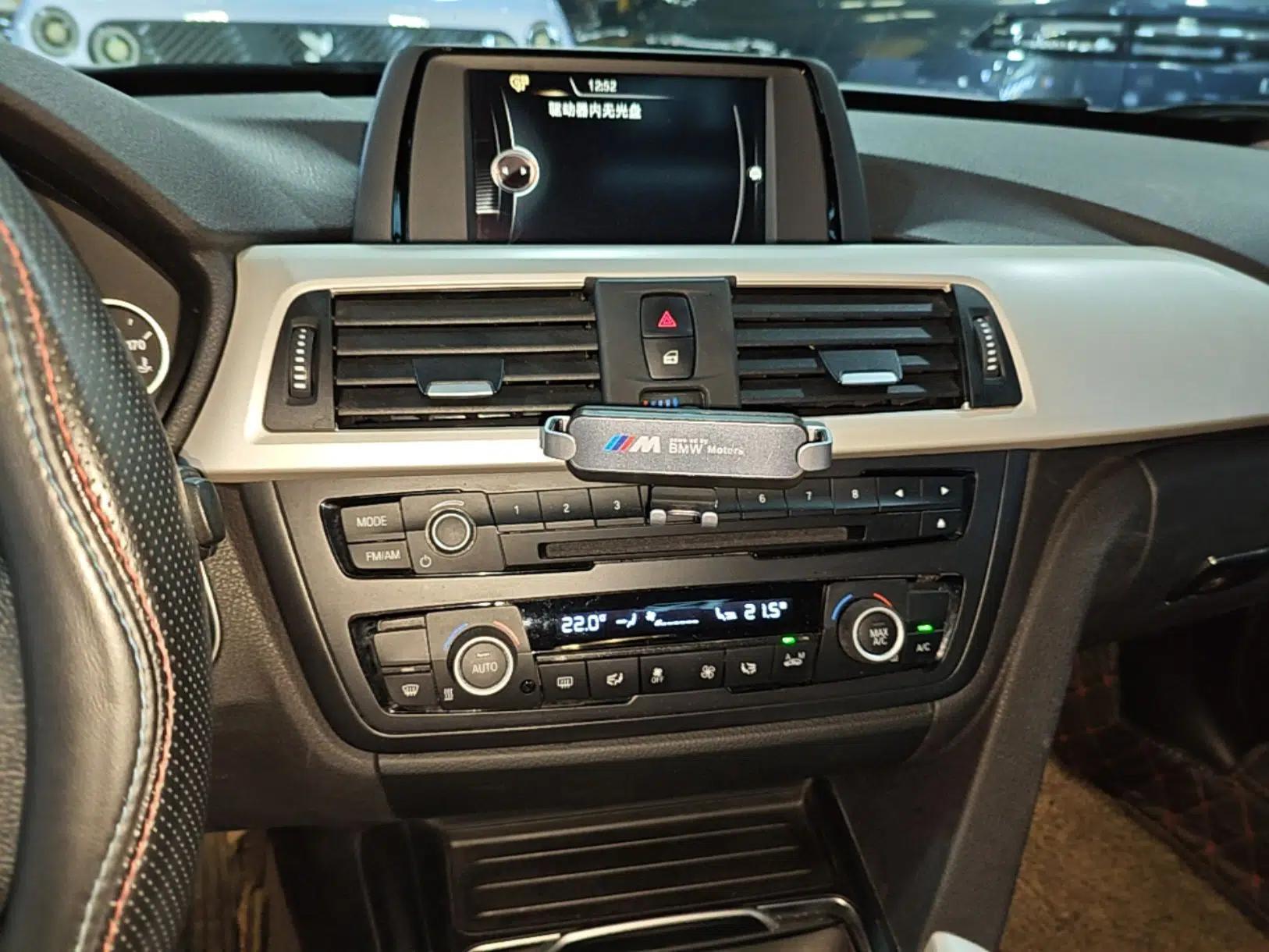 BMW 3 Series GT 2016 320i Fashion Model — миниатюра 16