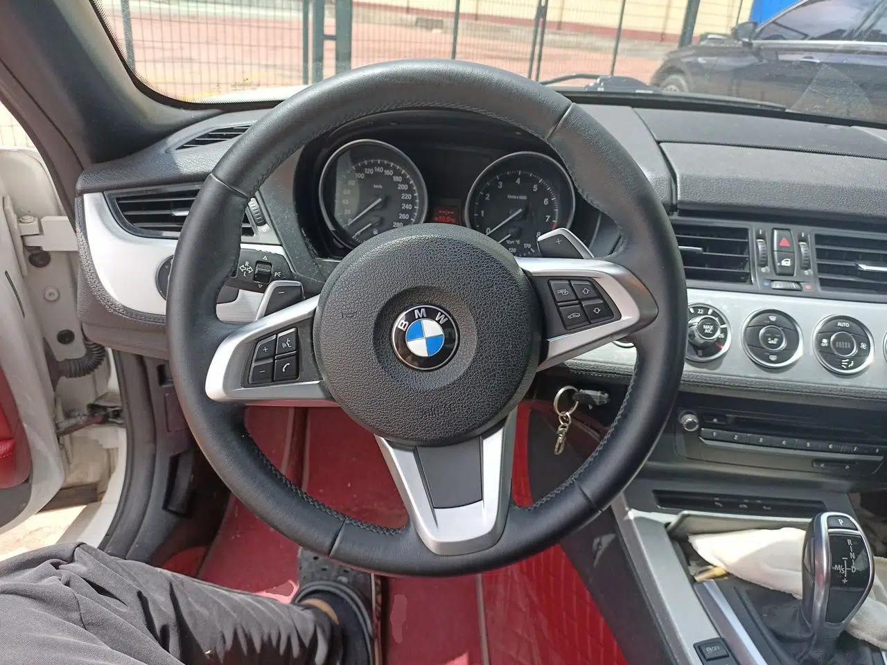 BMW Z4 2013 sDrive20i Leading Model — миниатюра 11
