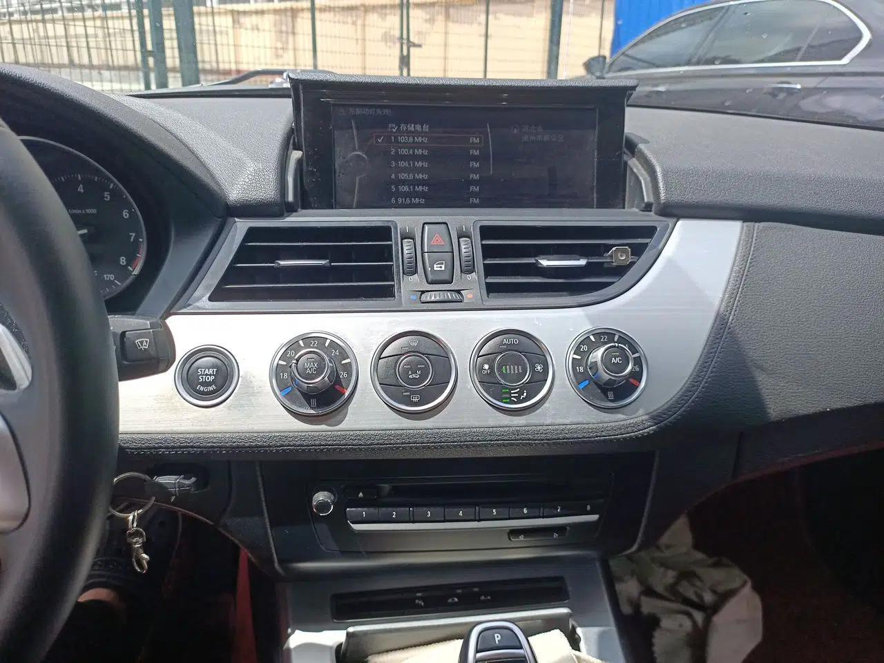 BMW Z4 2013 sDrive20i Leading Model — миниатюра 14