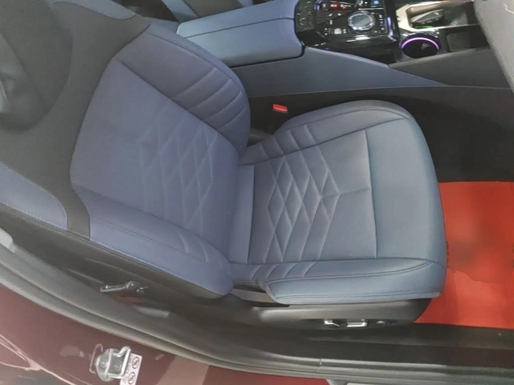 BMW i5 2024 eDrive 35L Luxury Model with M Sport Package — миниатюра 23