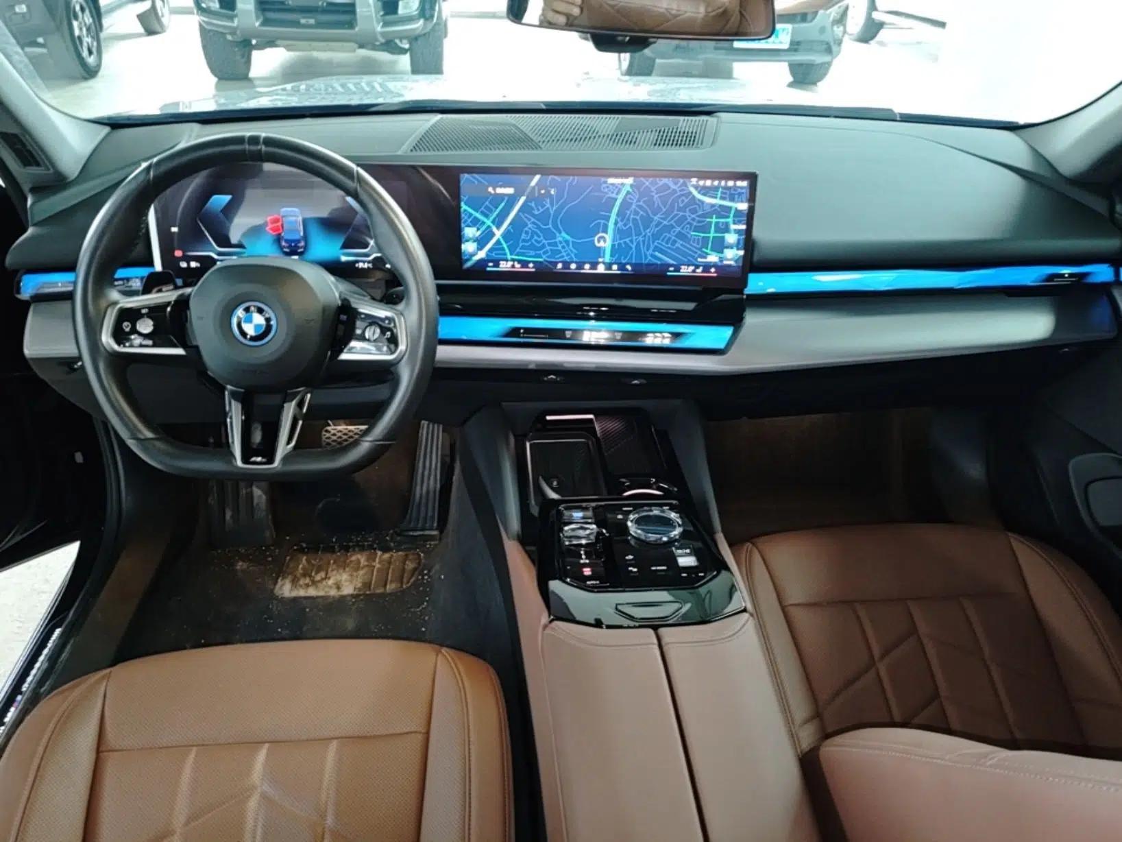 BMW i5 2024 eDrive 35L M Sport Package — миниатюра 13