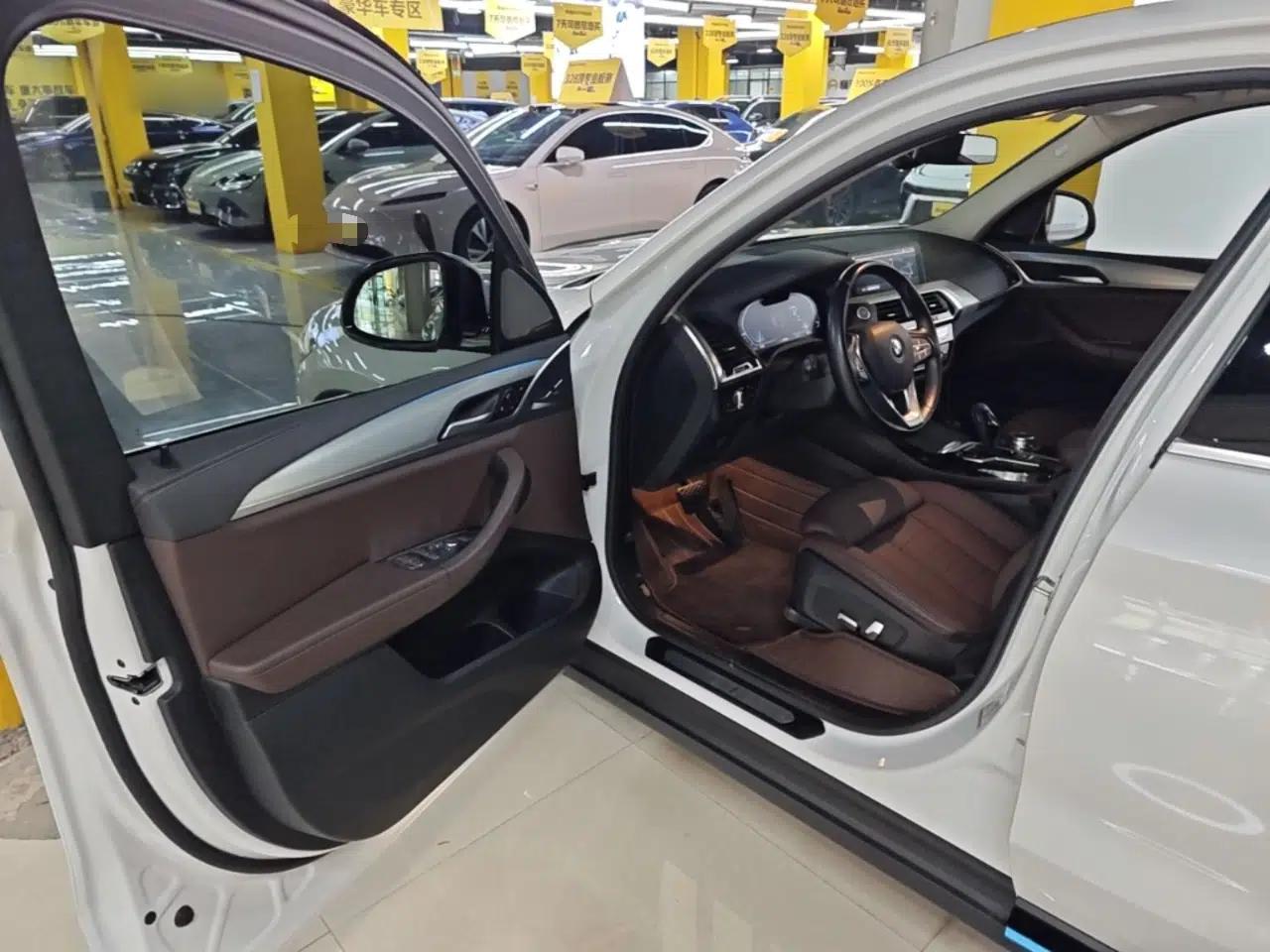 BMW iX3 2021 Leading Model — миниатюра 19