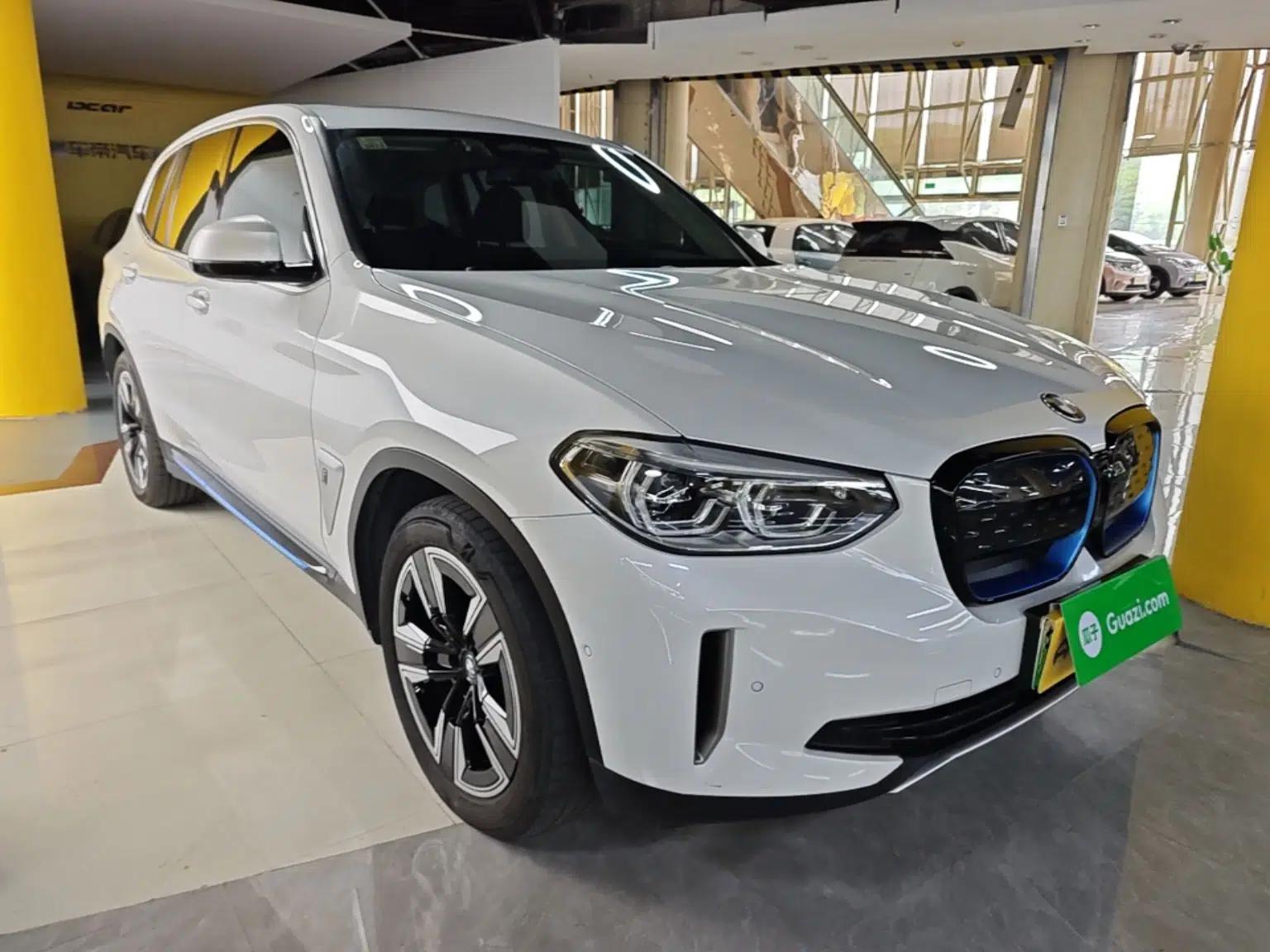 BMW iX3 2021 Leading Model — миниатюра 3