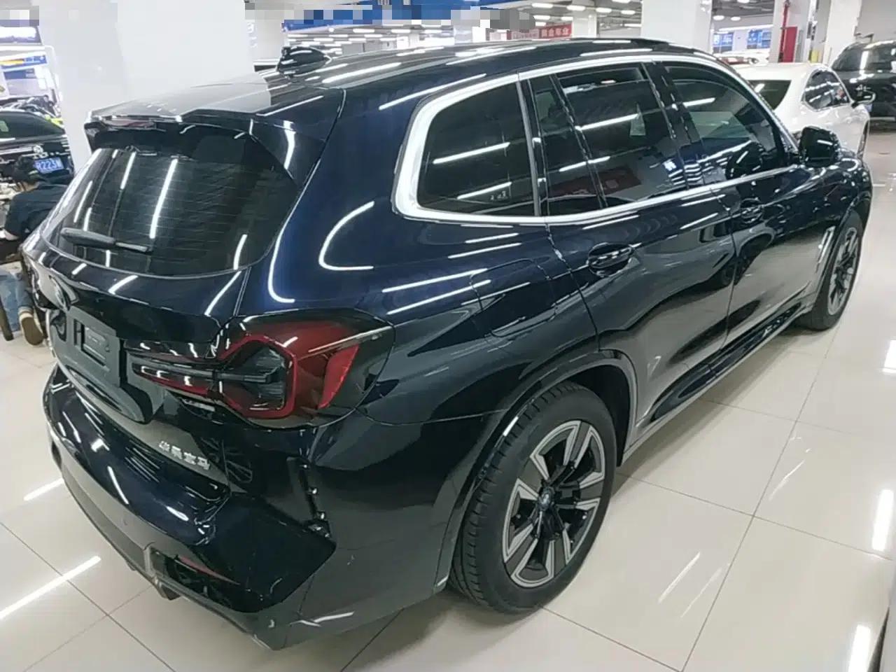 BMW iX3 2024 Leading Model — миниатюра 6