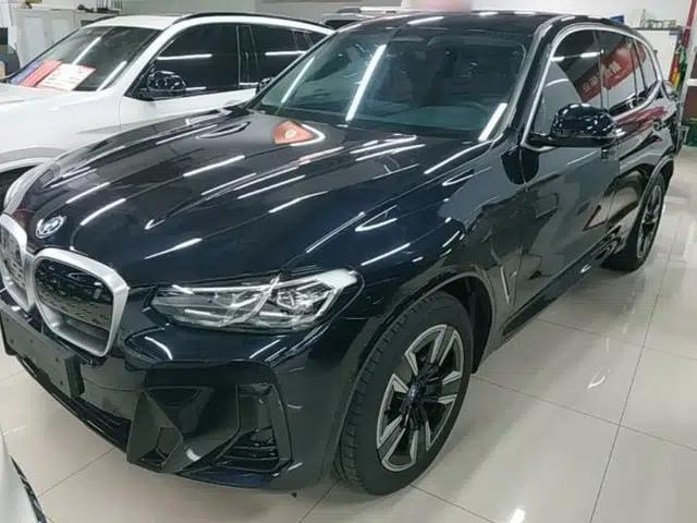 BMW iX3 2024 Leading Model
