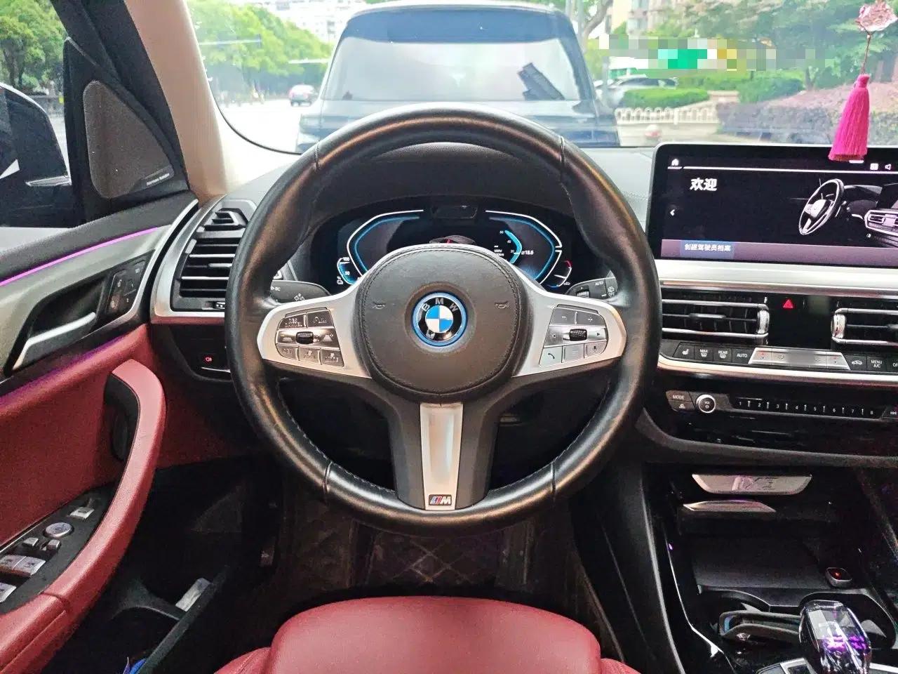 BMW iX3 2022 Leading Type — миниатюра 11