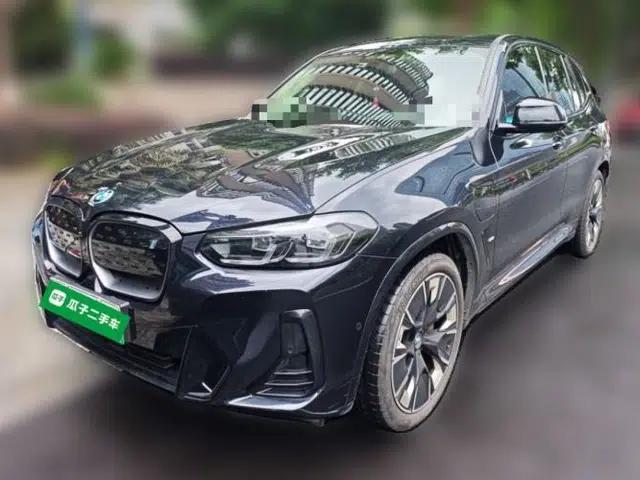 BMW iX3 2022 Leading Type
