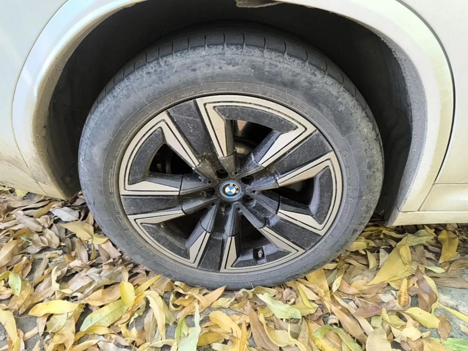 BMW iX3 2022 Leading Model — миниатюра 10