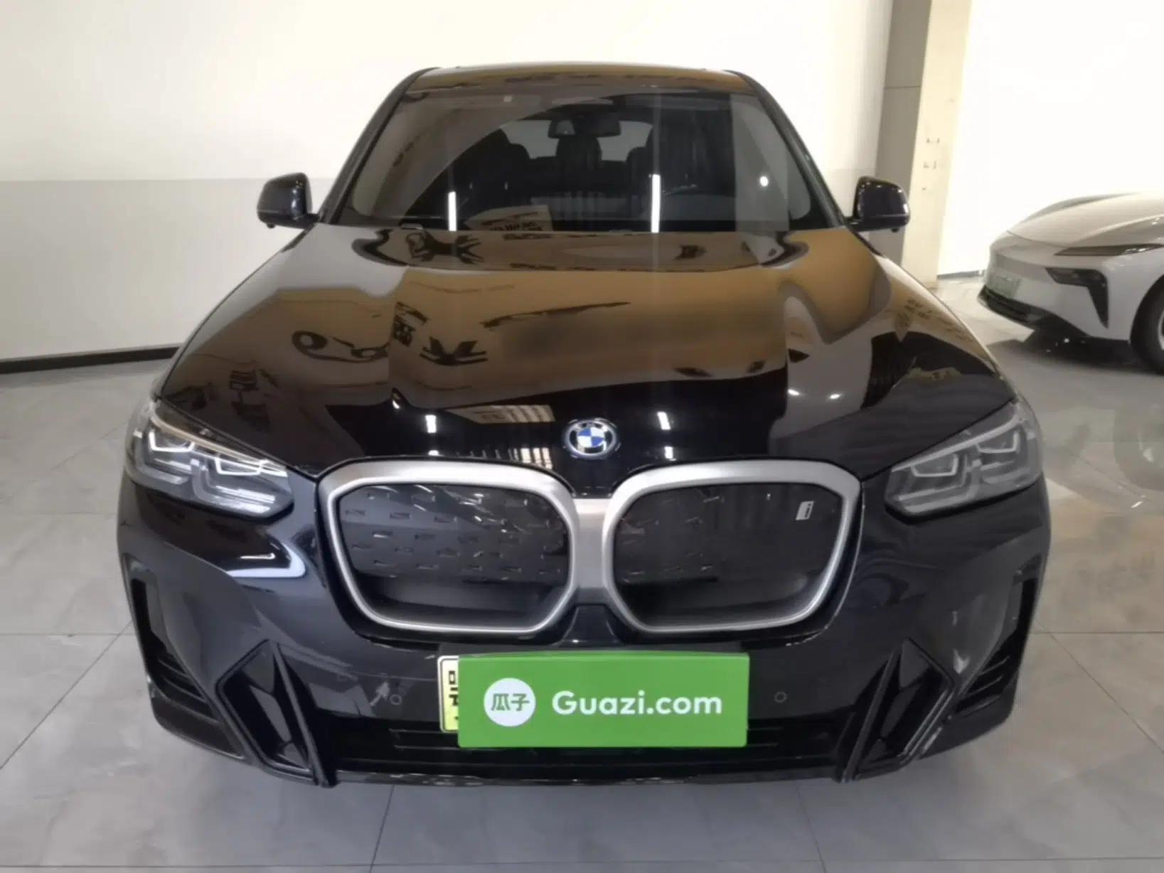 BMW iX3 2022 Updated Leading Version — миниатюра 2